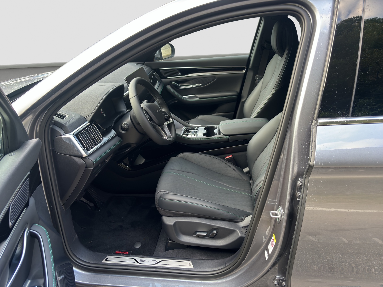 BYD Seal U DM-i Design AWD-image-4