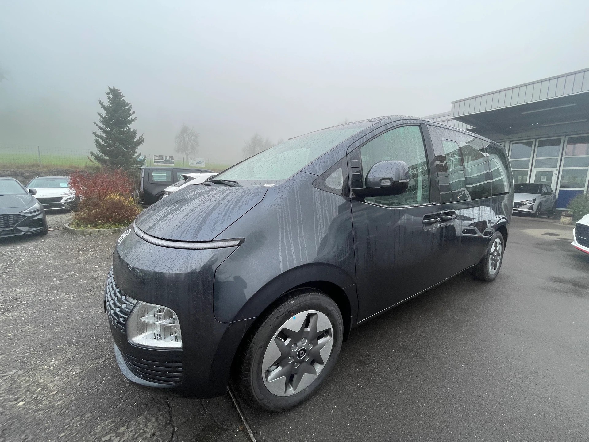 HYUNDAI Staria Wagon 1.6 T-GDi HEV Vertex A-image-1