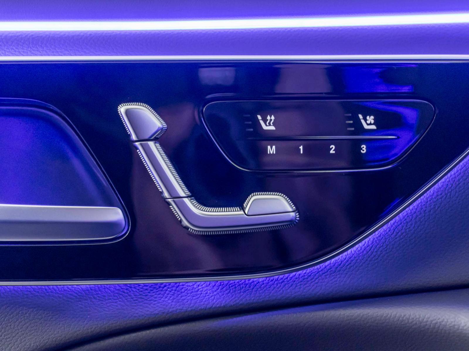 MERCEDES-BENZ E 220 d 4MATIC T-Modell-image-12