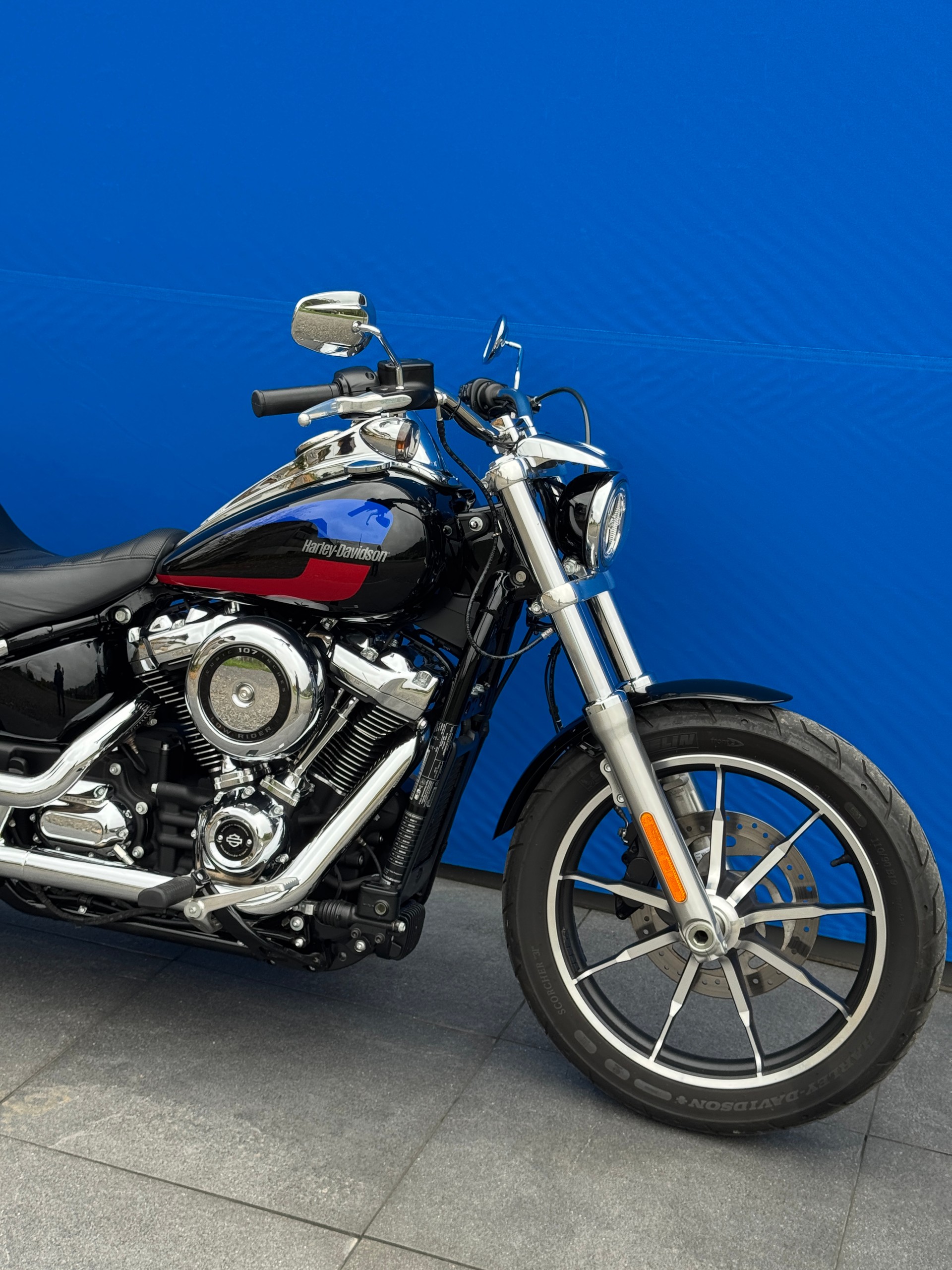 HARLEY-DAVIDSON FXLR Low Rider 107 ABS-showroom-element-1