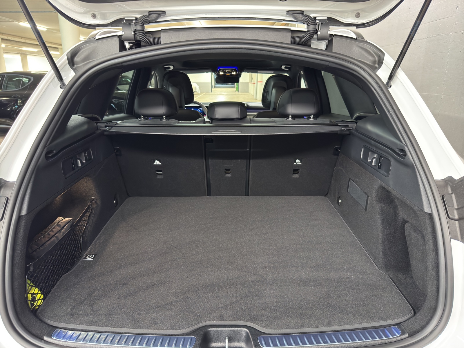 MERCEDES-BENZ GLC 220 d AMG Line 4Matic-image-10