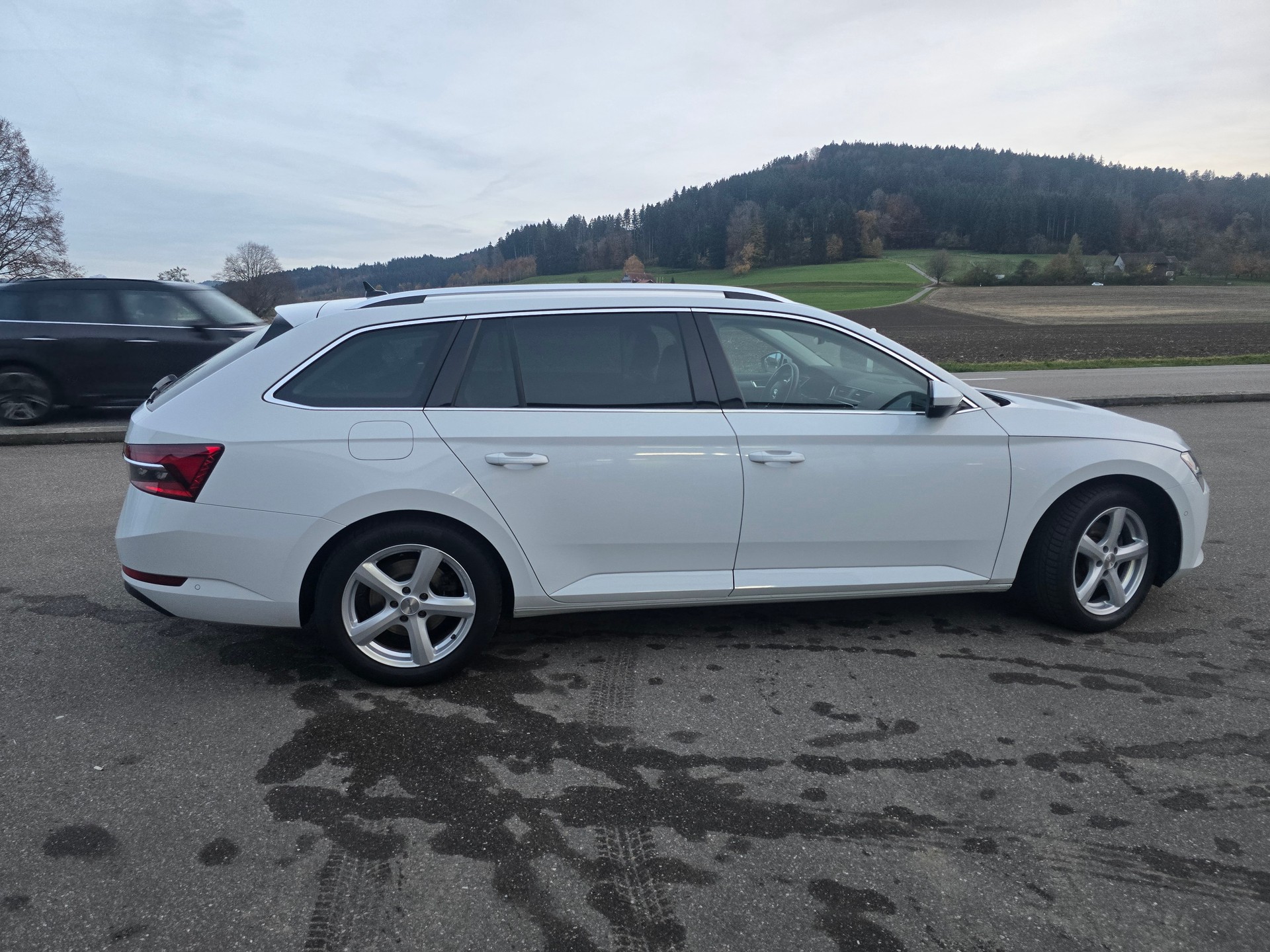SKODA Superb Combi 2.0 TDi Style 4x4 DSG-image-4