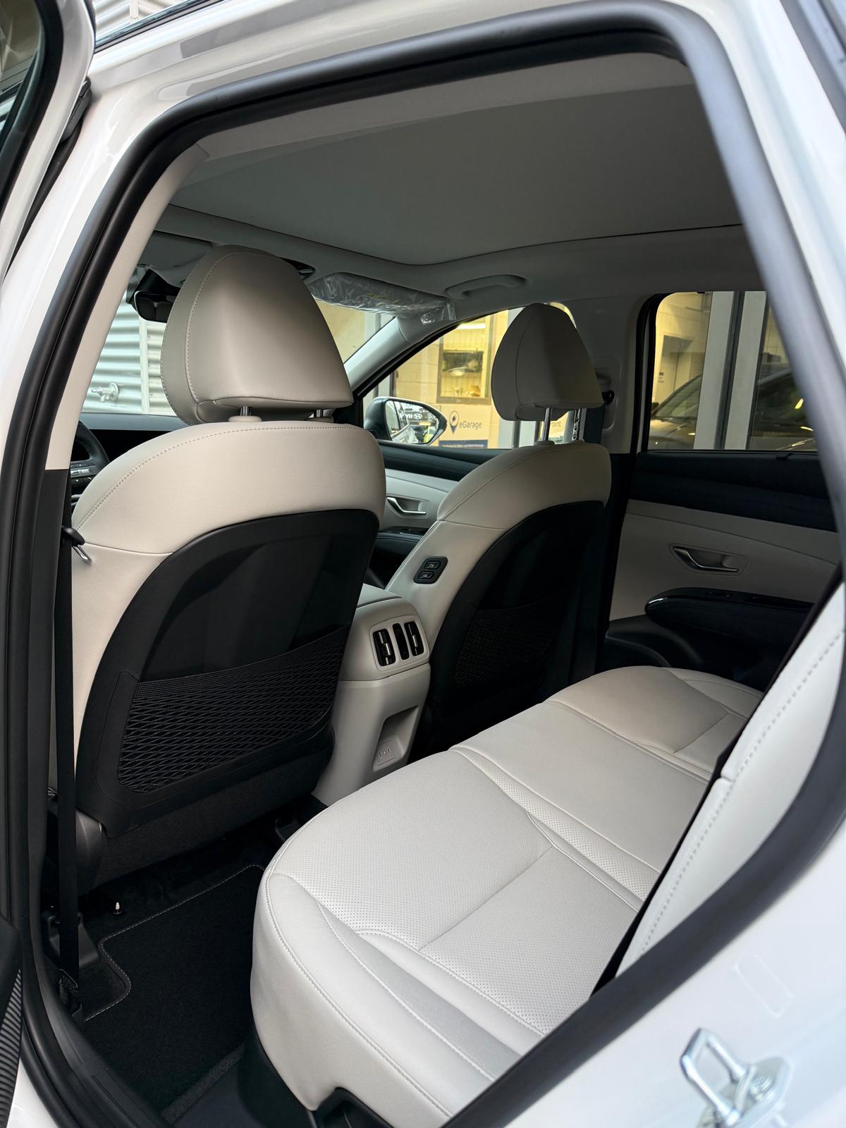 HYUNDAI Tucson 1.6 T-GDi HEV Vertex Swiss Edition 4WD-image-8