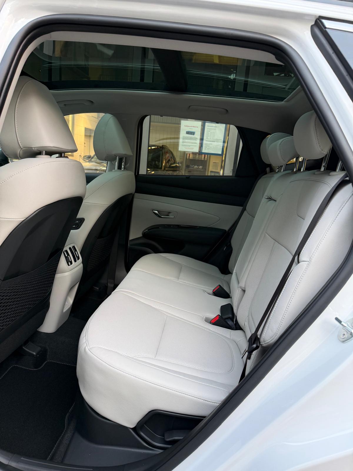 HYUNDAI Tucson 1.6 T-GDi HEV Vertex Swiss Edition 4WD-image-13