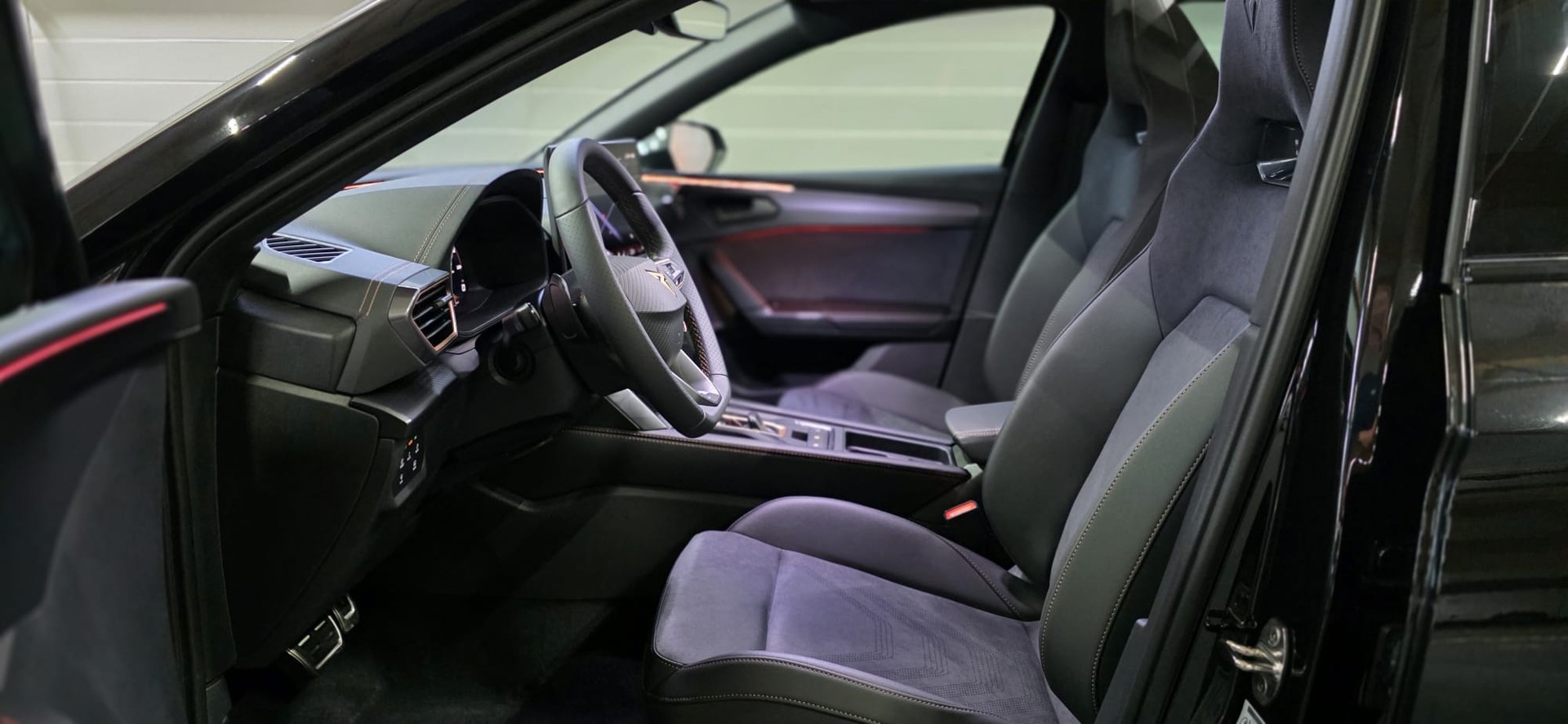 CUPRA LEON ST 2.0 TSI VZ DSG 4Drive + *Anhängerkupplung*-image-8