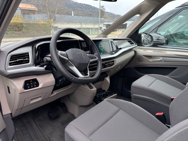 VW Multivan 2.0 TSI Life Edition DSG-image-3
