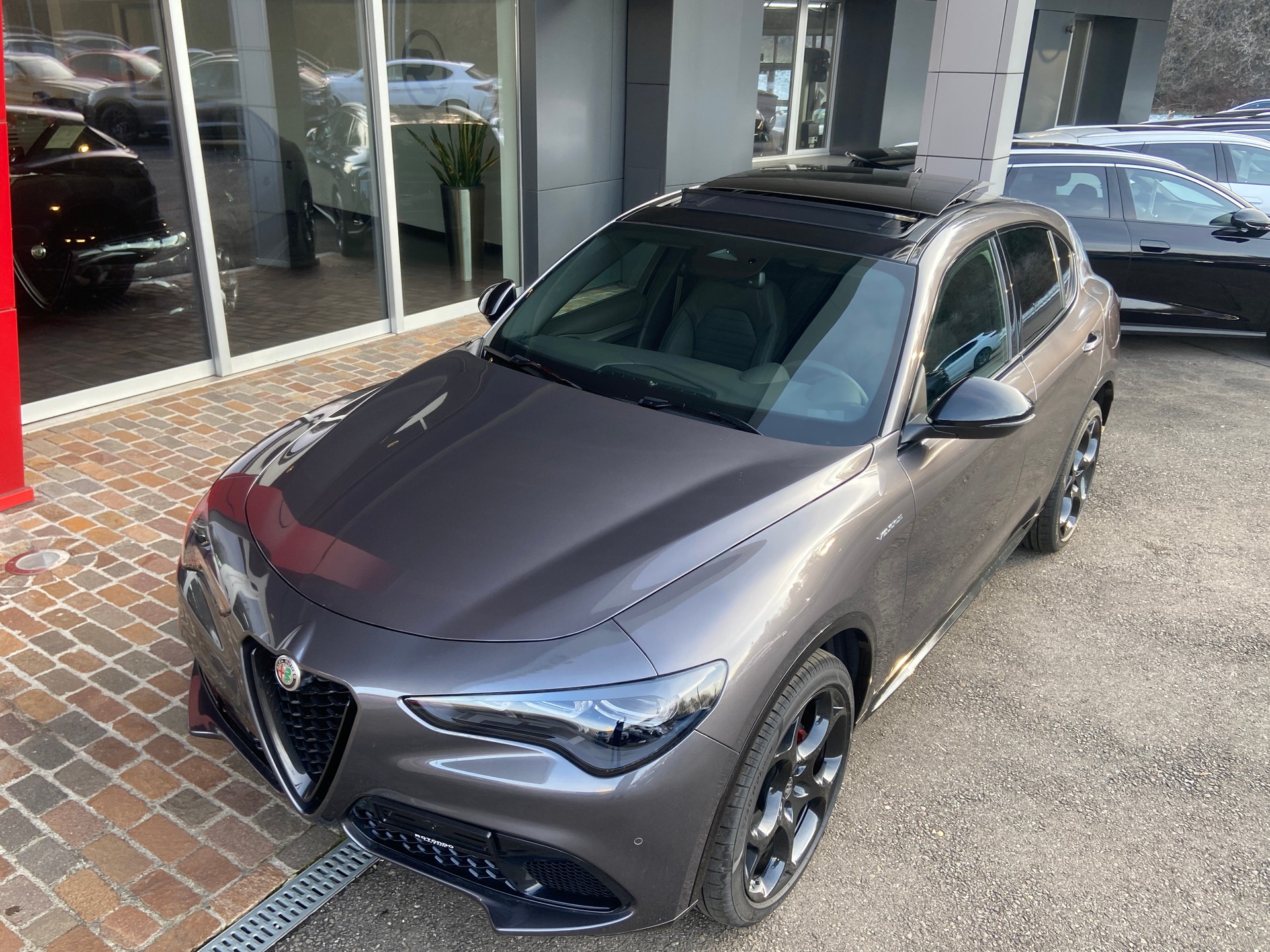 ALFA ROMEO Stelvio 2.0 Veloce Pack Premium Sky Q4 AT8-image-11