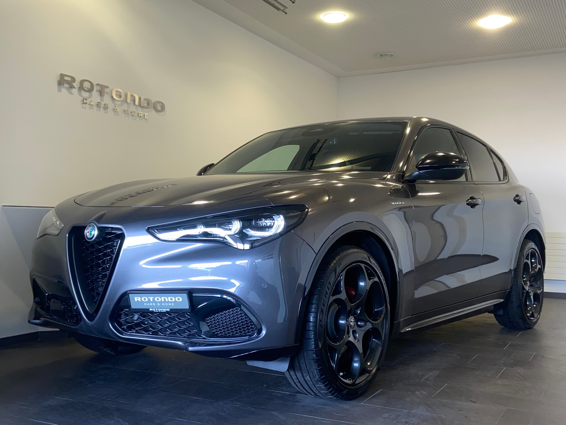 ALFA ROMEO Stelvio 2.0 Veloce Pack Premium Sky Q4 AT8-image-0
