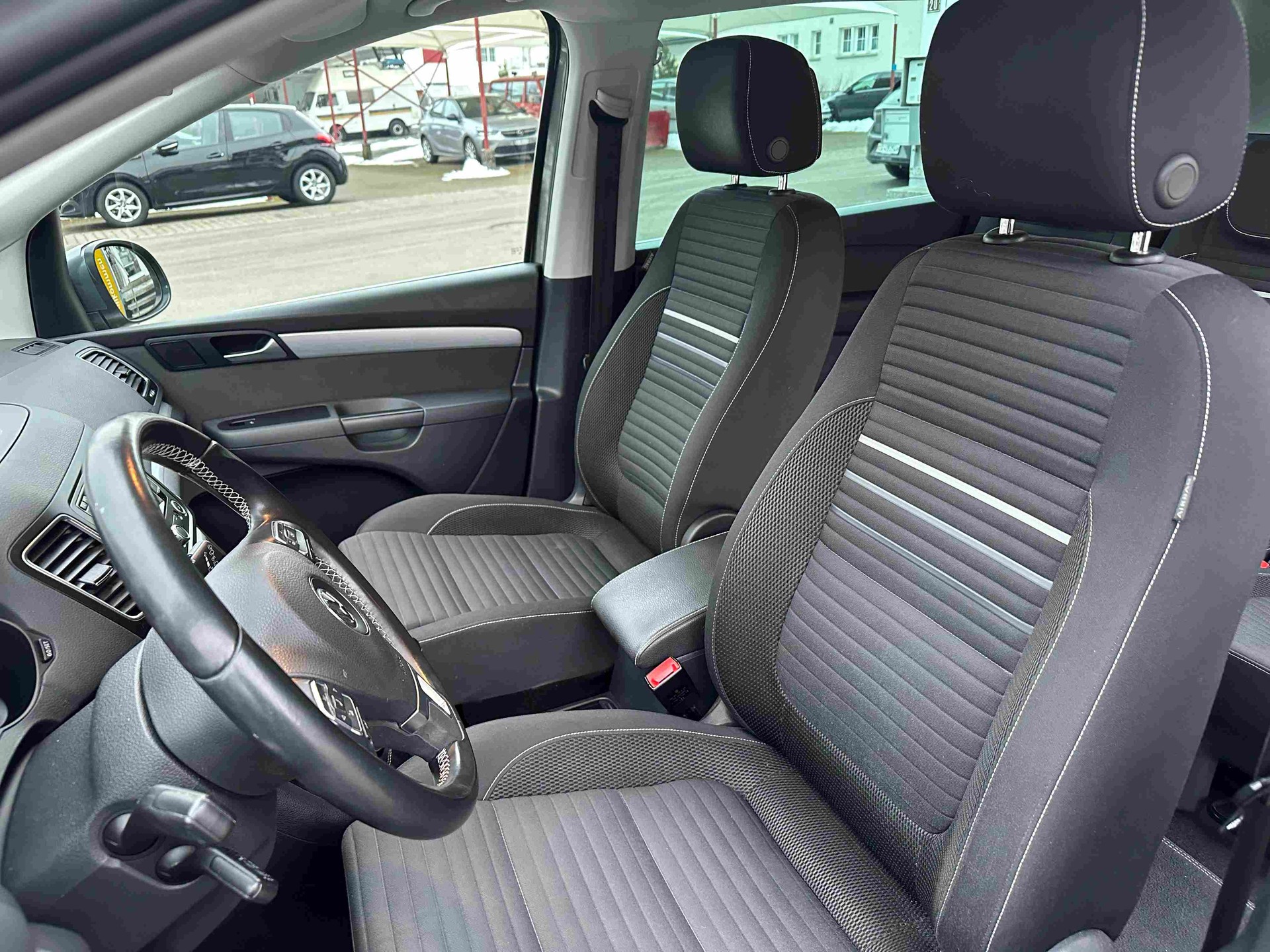VW Sharan 2.0 TDI BlueMTA Cup 4m-image-13