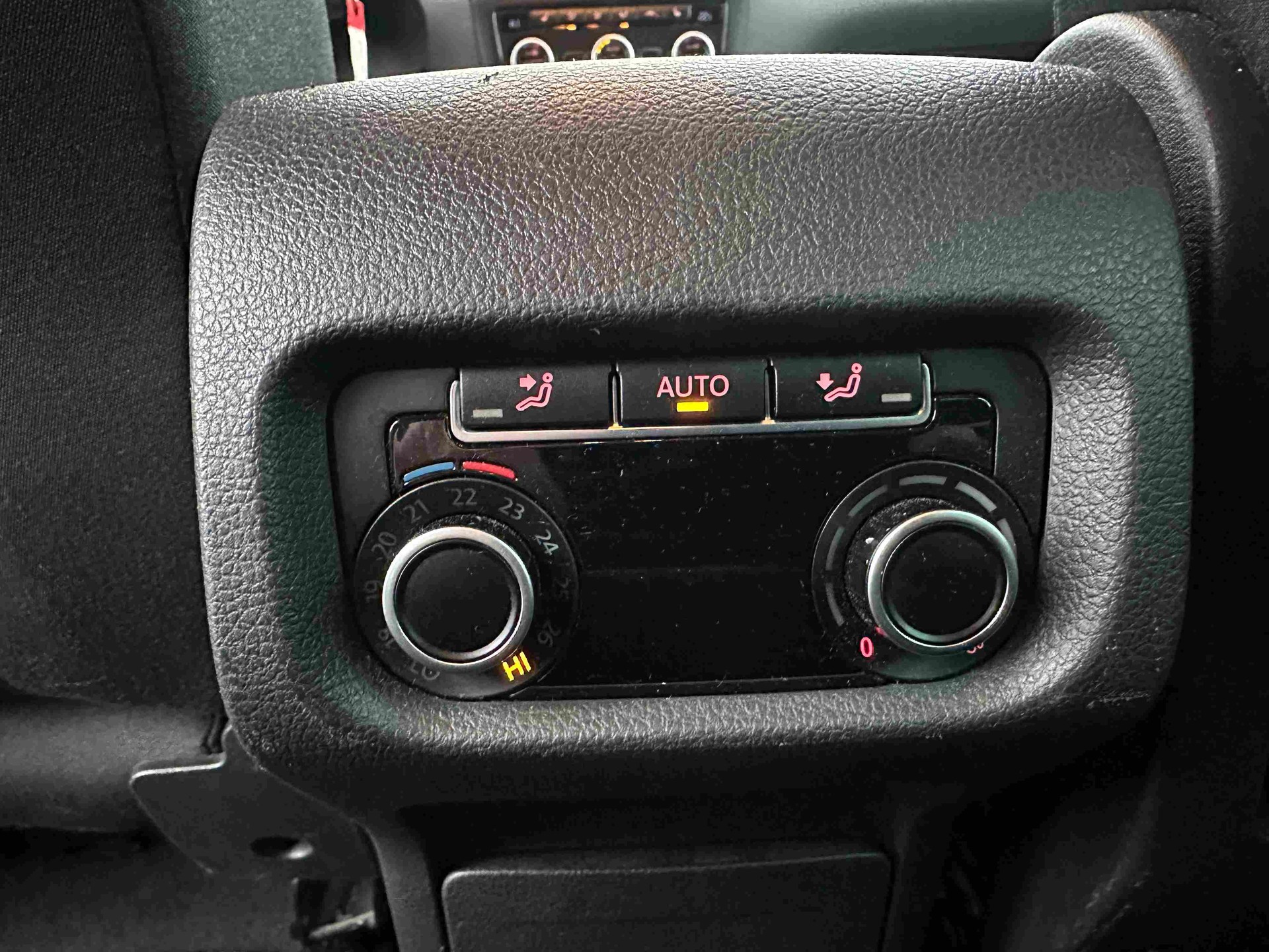 VW Sharan 2.0 TDI BlueMTA Cup 4m-image-12
