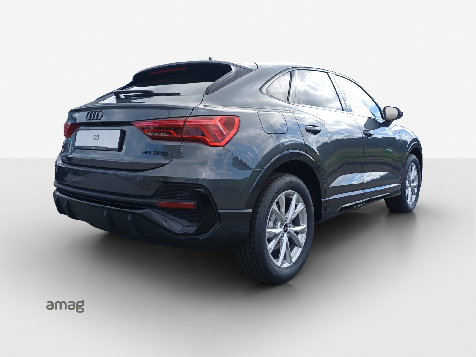 AUDI Q3 Sportback 35 TFSI S line Attraction S-tronic-image-4