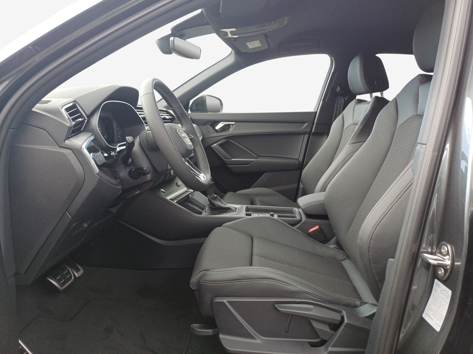 AUDI Q3 Sportback 35 TFSI S line Attraction S-tronic-image-7