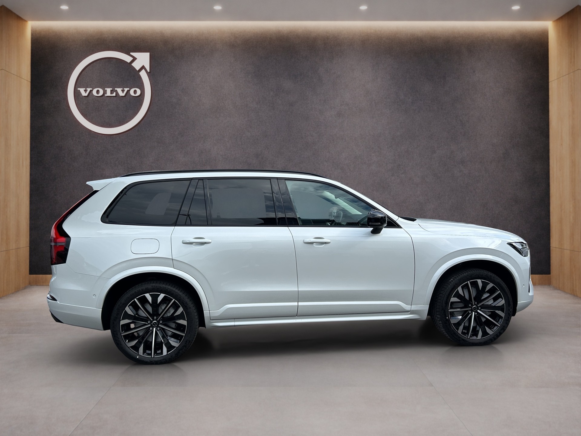 VOLVO XC90 2.0 T8 TE Plus Dark eAWD-image-5