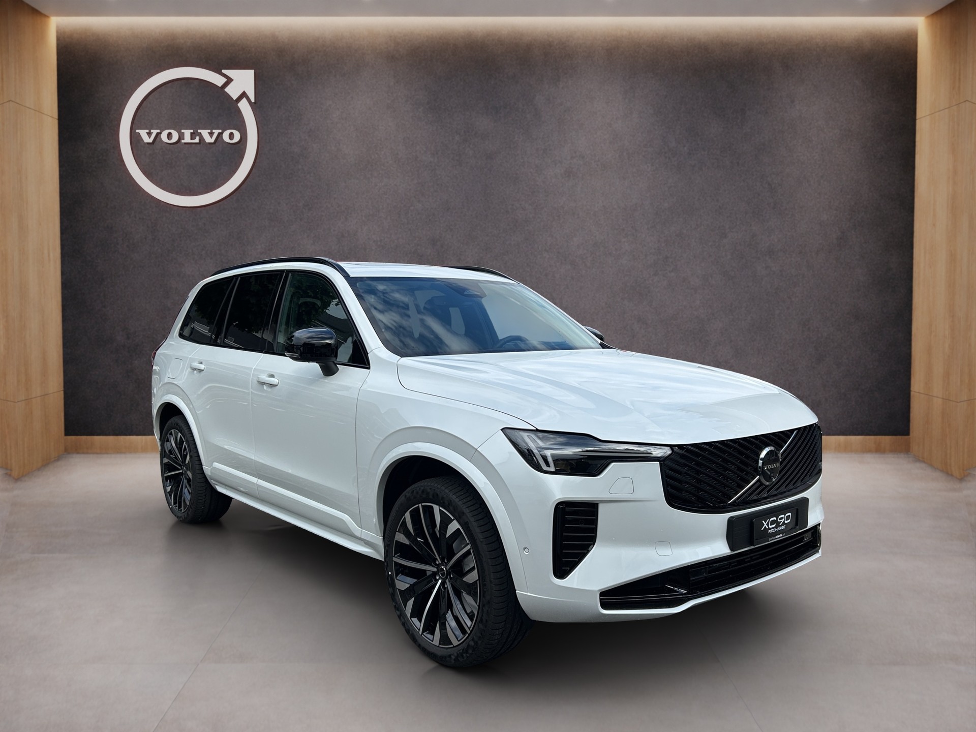 VOLVO XC90 2.0 T8 TE Plus Dark eAWD-image-8