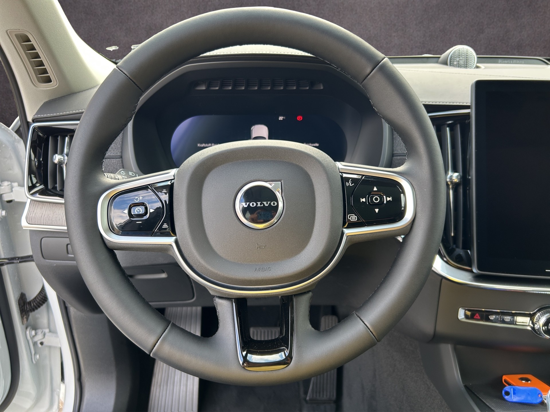 VOLVO XC90 2.0 T8 TE Plus Dark eAWD-image-14
