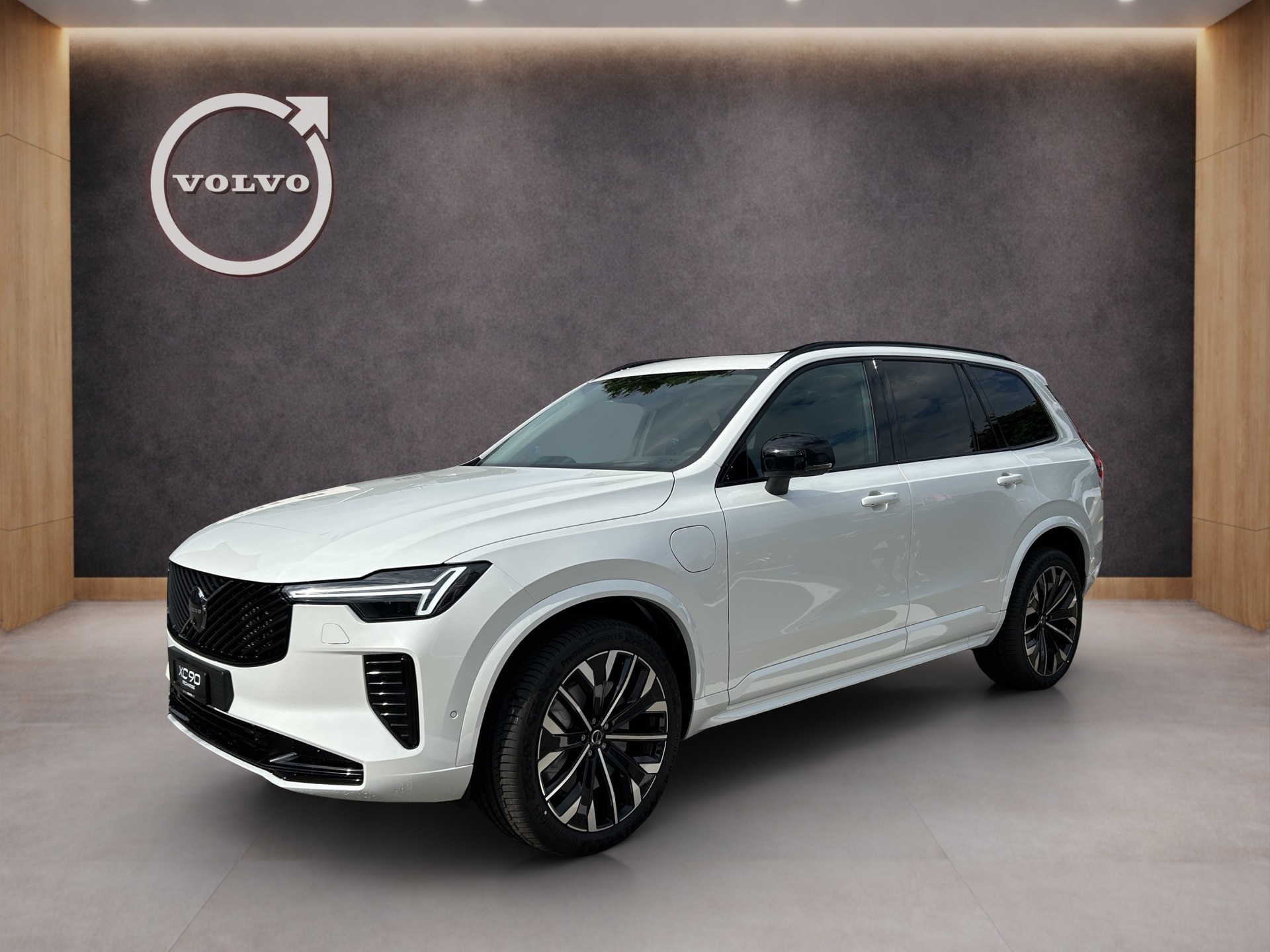 VOLVO XC90 2.0 T8 TE Plus Dark eAWD-image-1