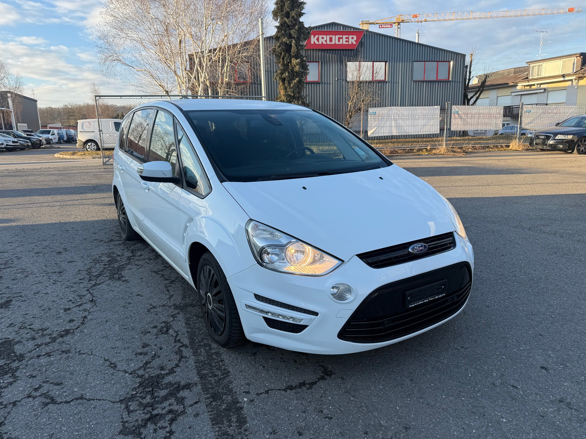 FORD S-Max 1.6 SCTi Titanium-showroom-element-1