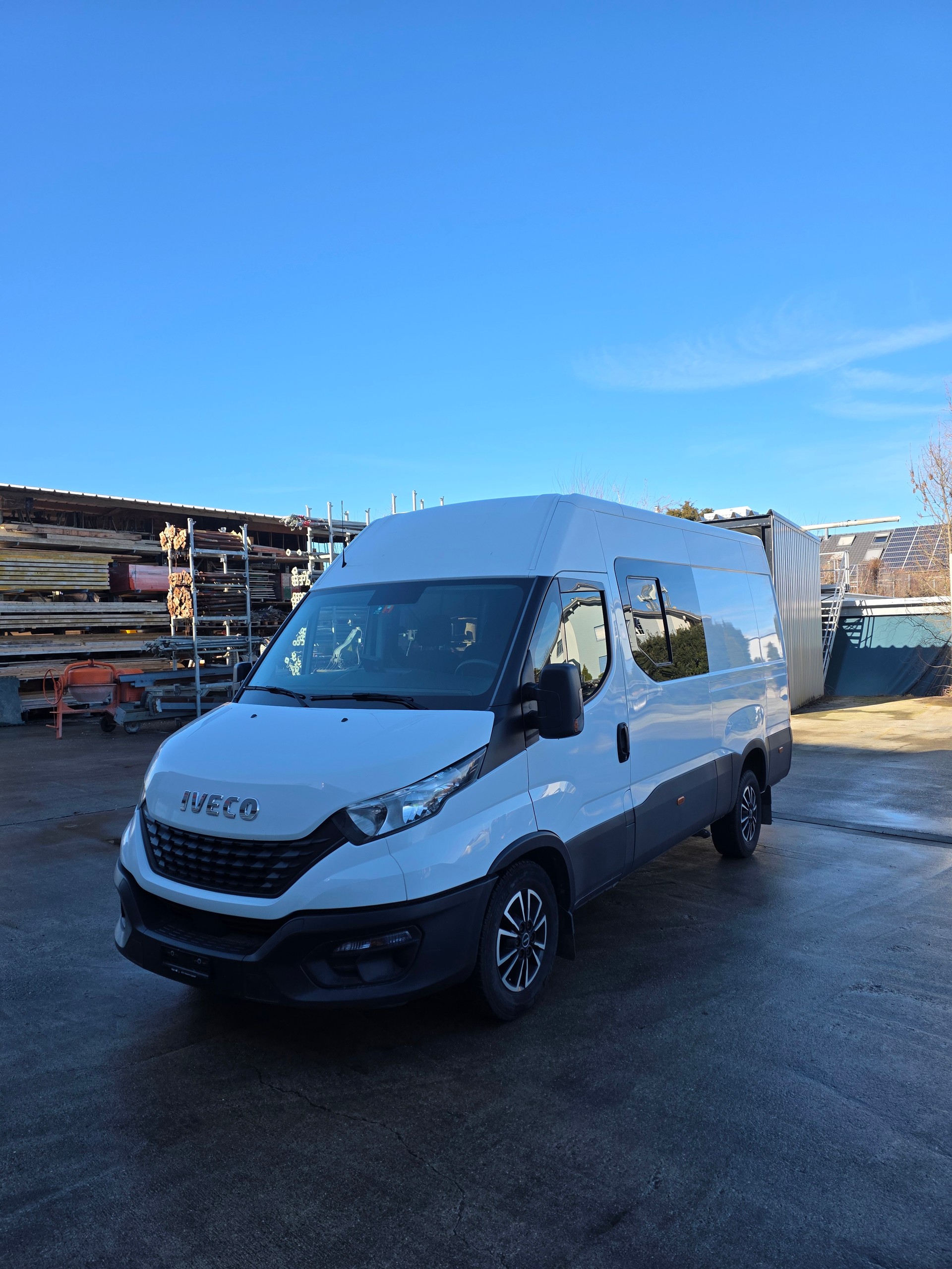 IVECO DAILY 35S14-image-1