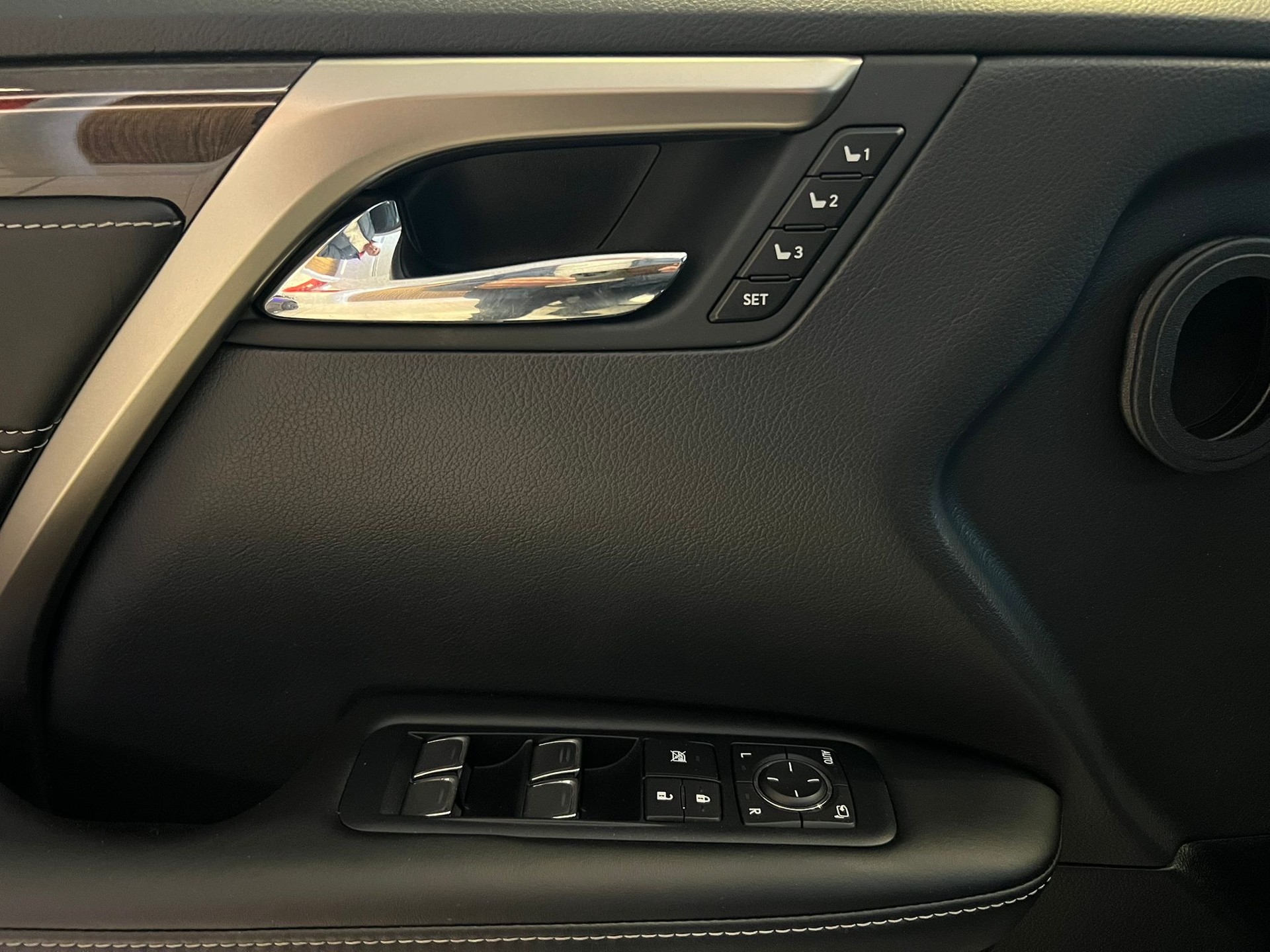 LEXUS RX 450h L !!!7-Plätze!!! Excellence-image-5