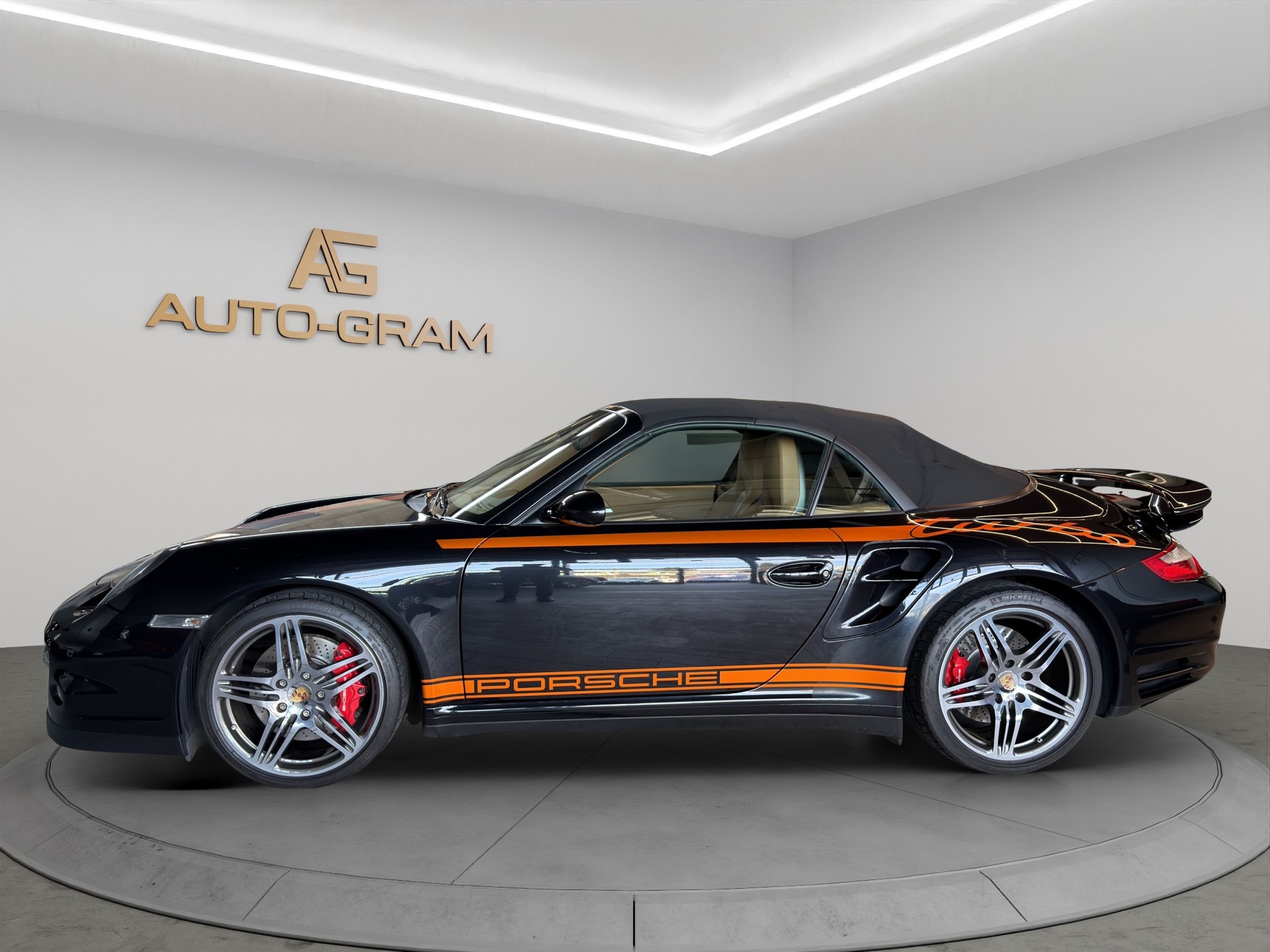 PORSCHE 911 Cabrio Turbo Tiptronic-image-1