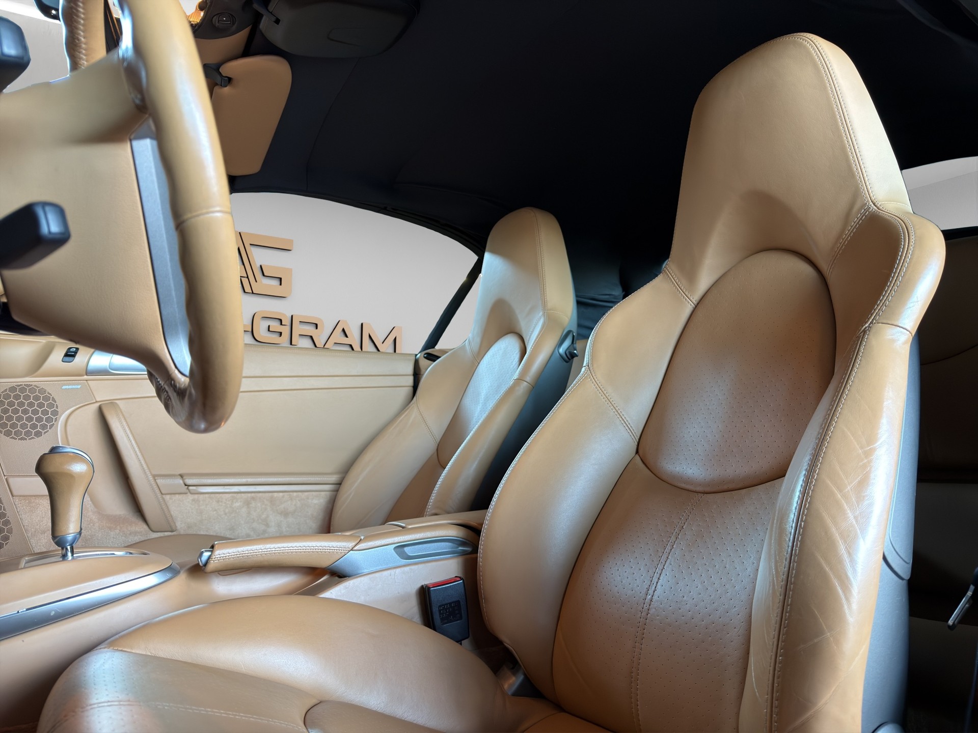 PORSCHE 911 Cabrio Turbo Tiptronic-image-12