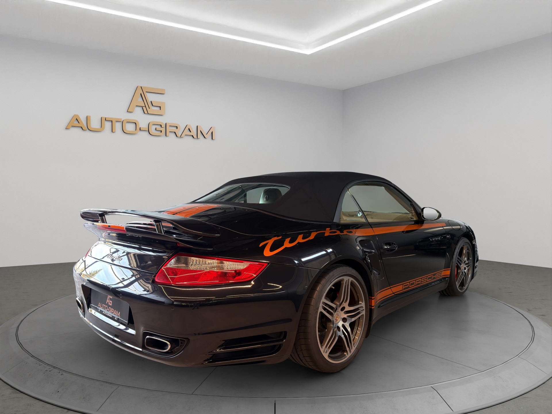 PORSCHE 911 Cabrio Turbo Tiptronic-image-4