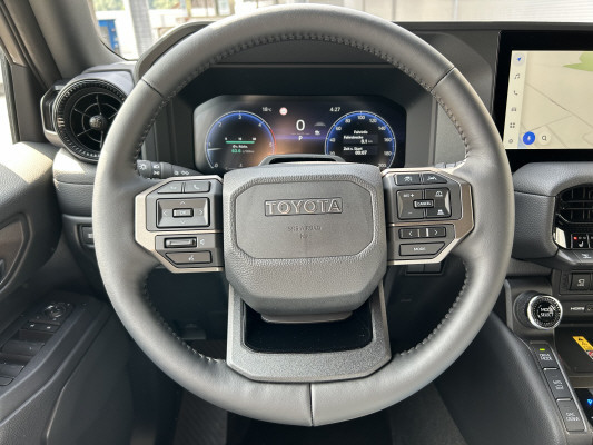 TOYOTA LandCruiser 2.8 48V Style-image-10