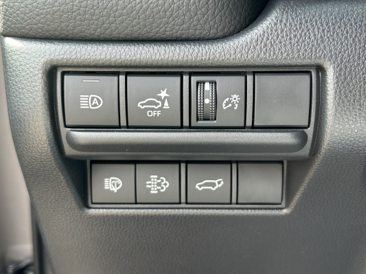 TOYOTA LandCruiser 2.8 48V Style-image-9
