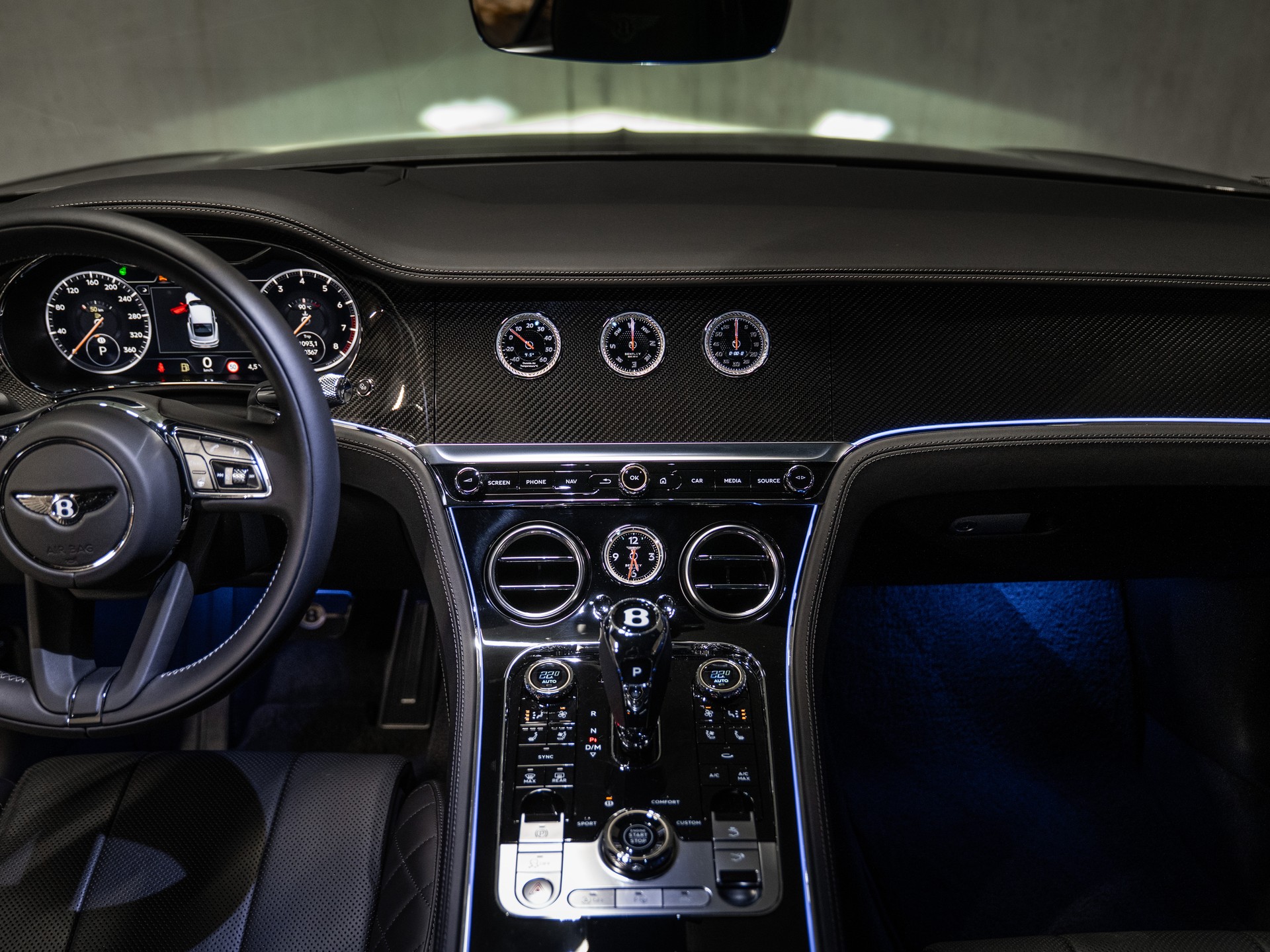 BENTLEY Continental GT 4.0 V8-image-8