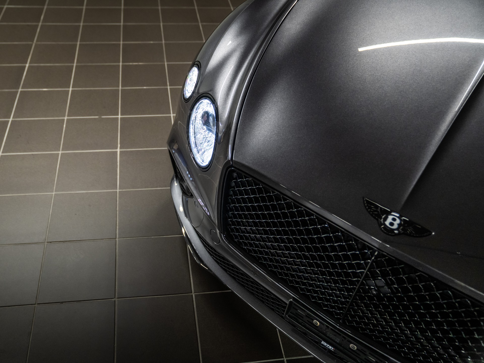 BENTLEY Continental GT 4.0 V8-image-1