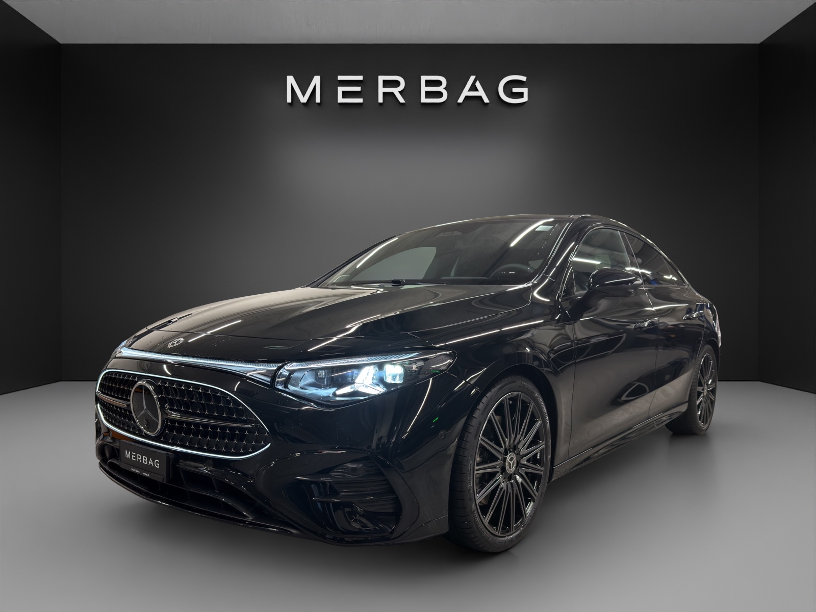 MERCEDES-BENZ CLA 220 8G-DCT 4Matic-image-6
