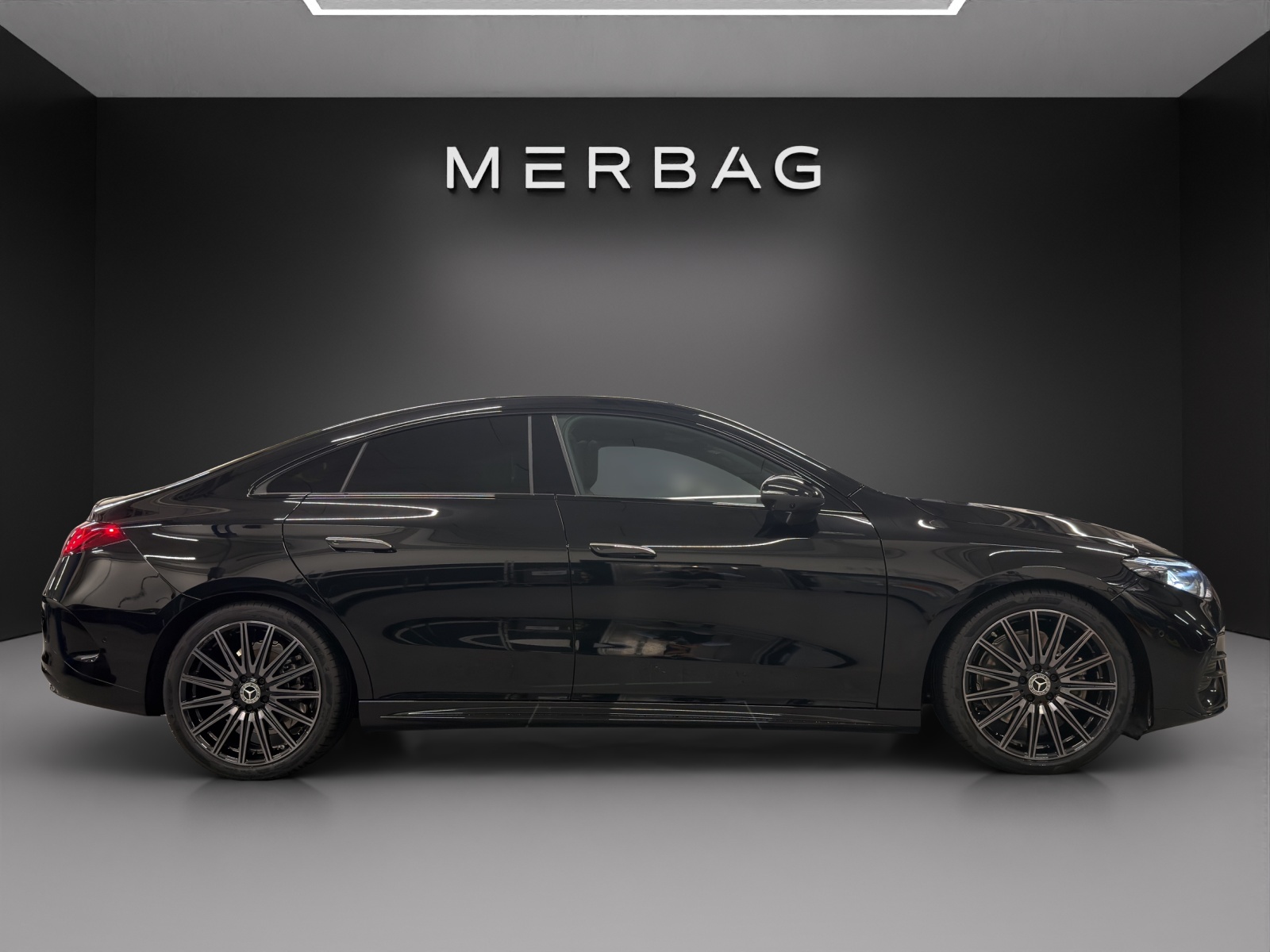 MERCEDES-BENZ CLA 220 8G-DCT 4Matic-image-1