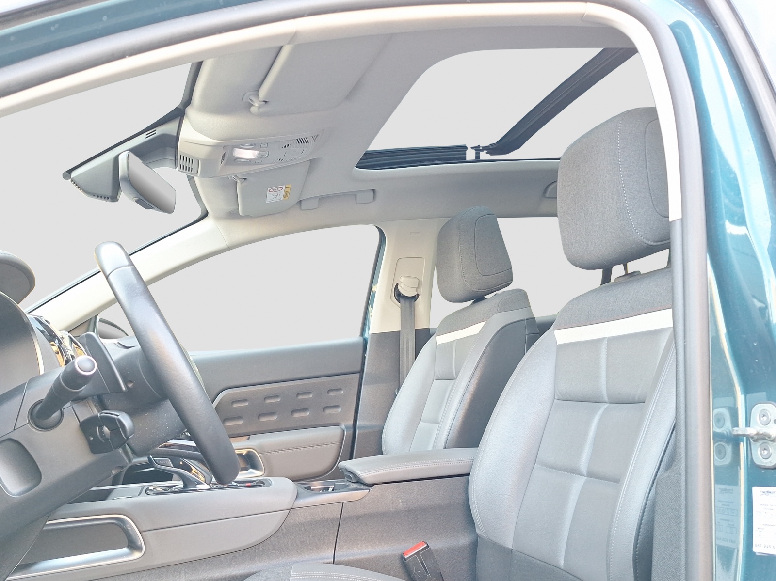 CITROEN C5 Aircross 1.6 Plug-in Hybrid Shine-image-9
