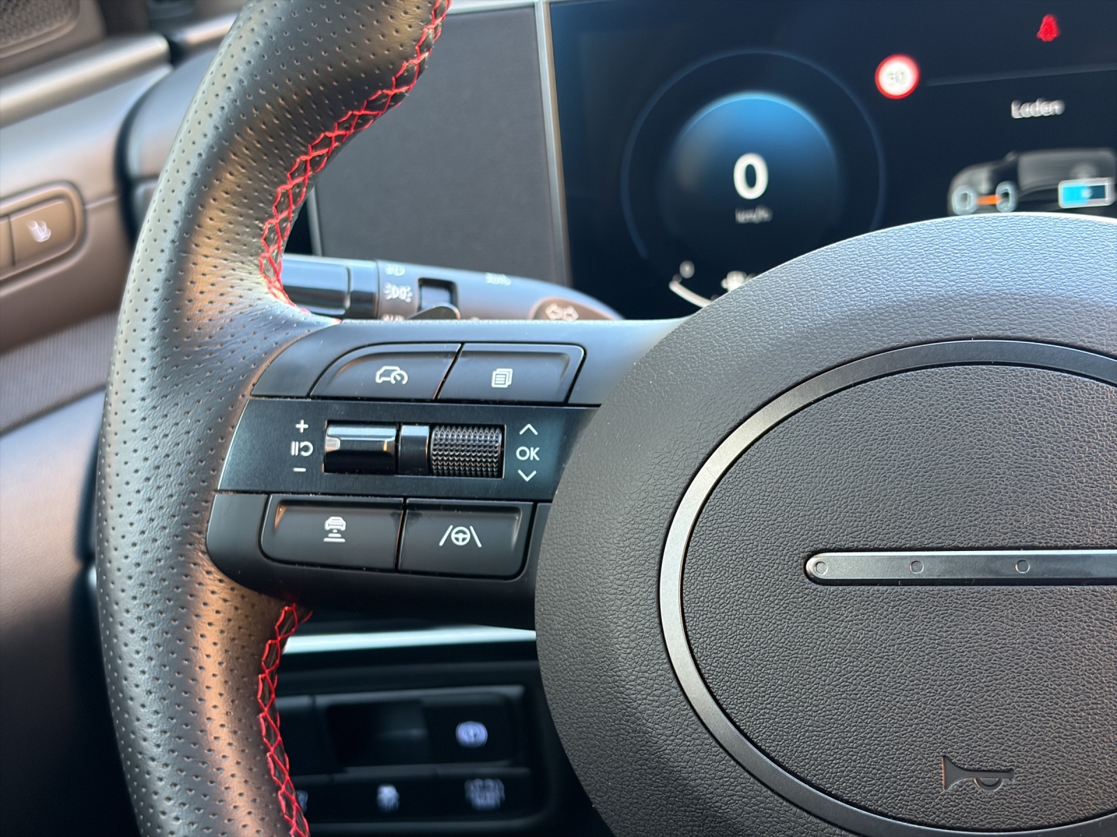 HYUNDAI Tucson 1.6 T-GDi HEV N Line Sunroof 4WD MY26-image-8