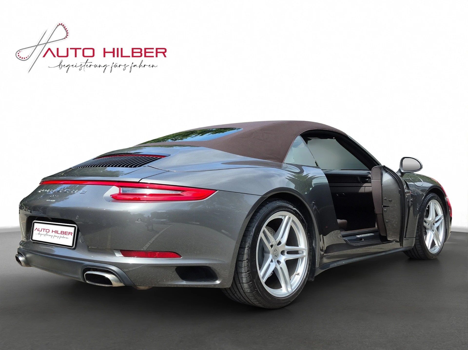 PORSCHE 911 Carrera 4 Cabrio PDK-image-5
