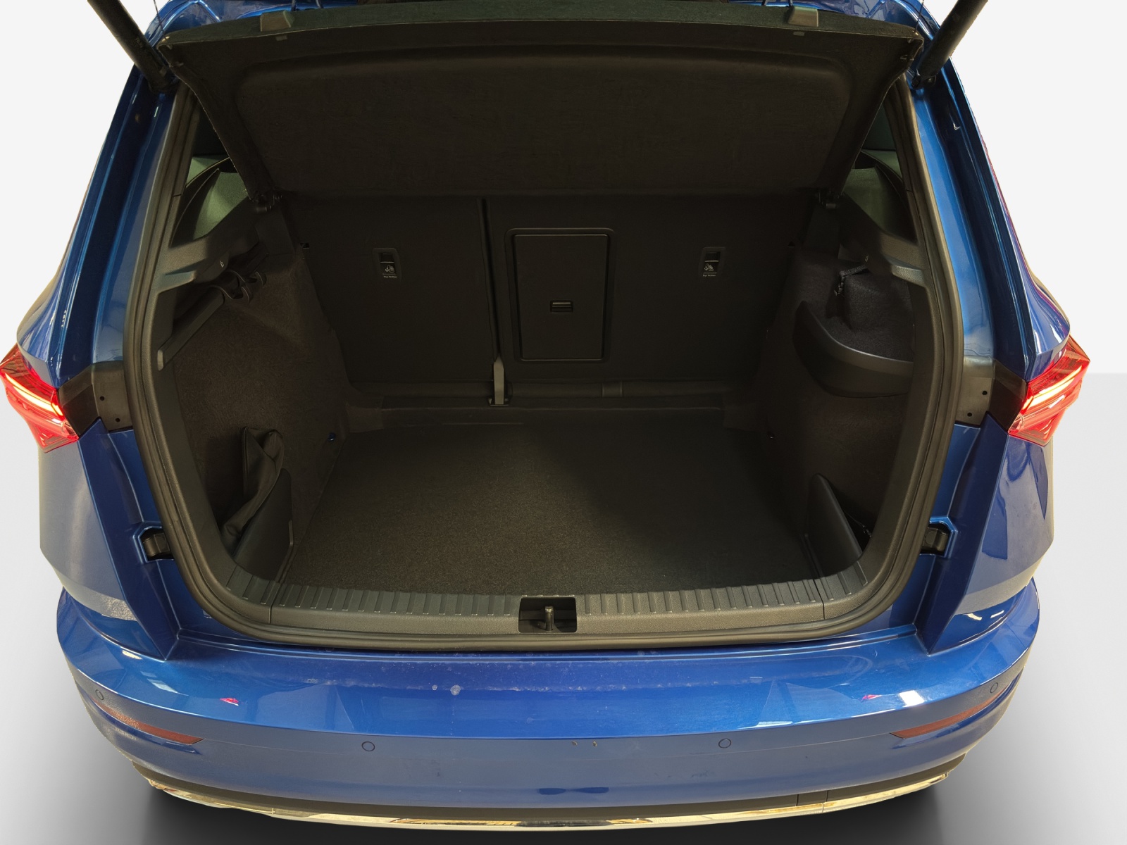 SKODA Karoq 2.0 TSI Dynamic Limited Edition 4x4 DSG-image-12