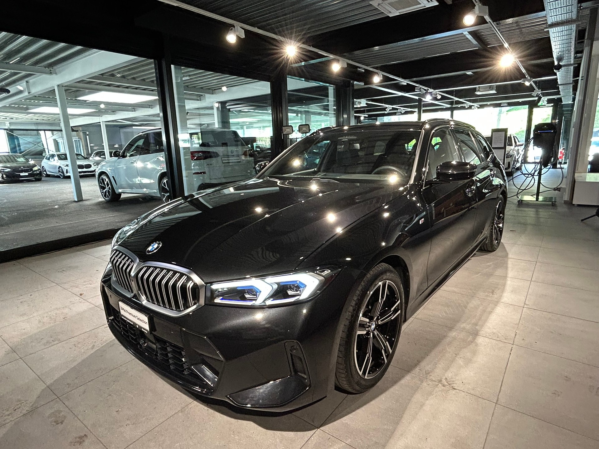 BMW 320d xDrive 48V Steptronic M Sport-image-1