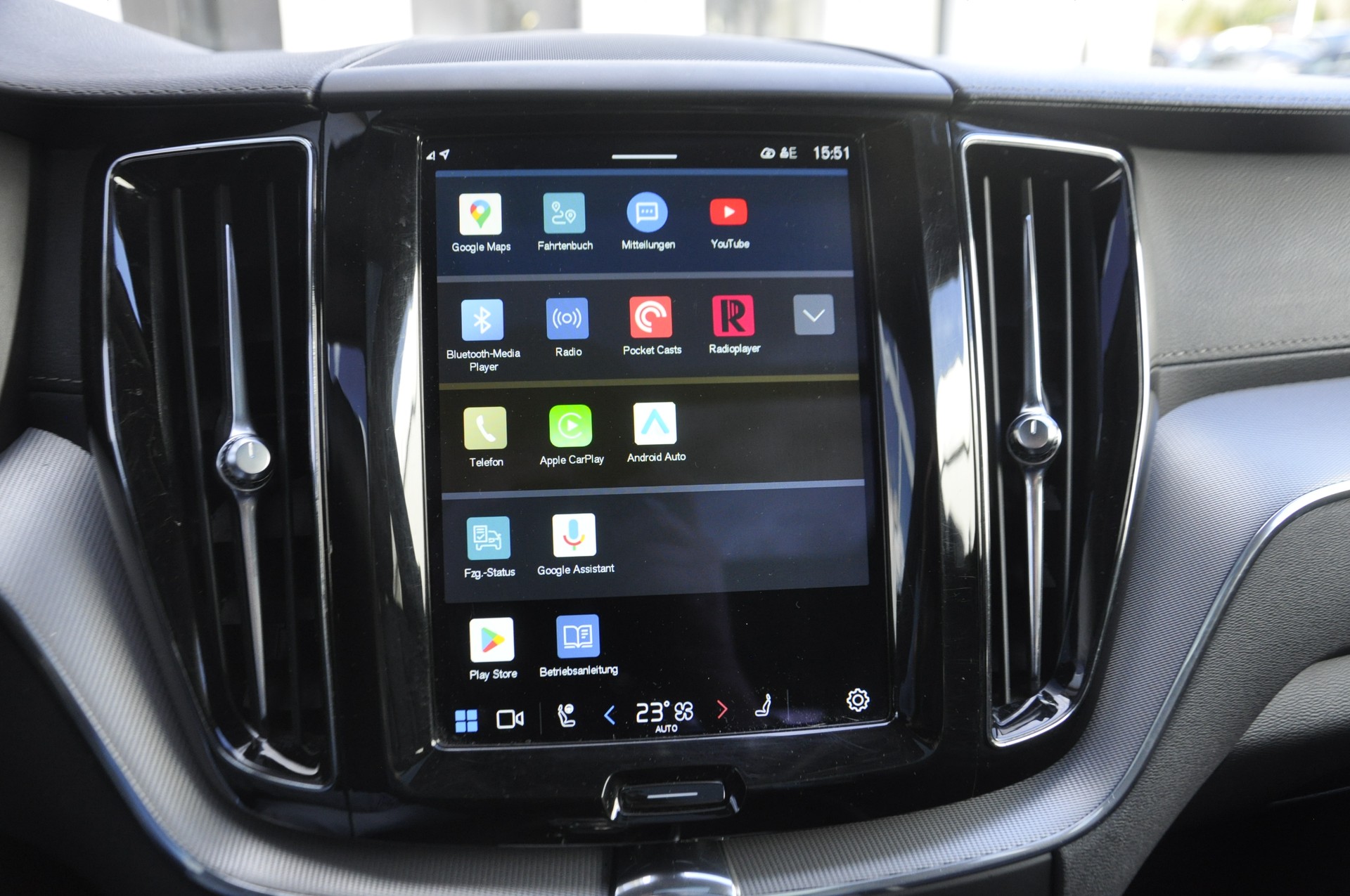 VOLVO XC60 T6 eAWD Inscription Geartronic-image-11