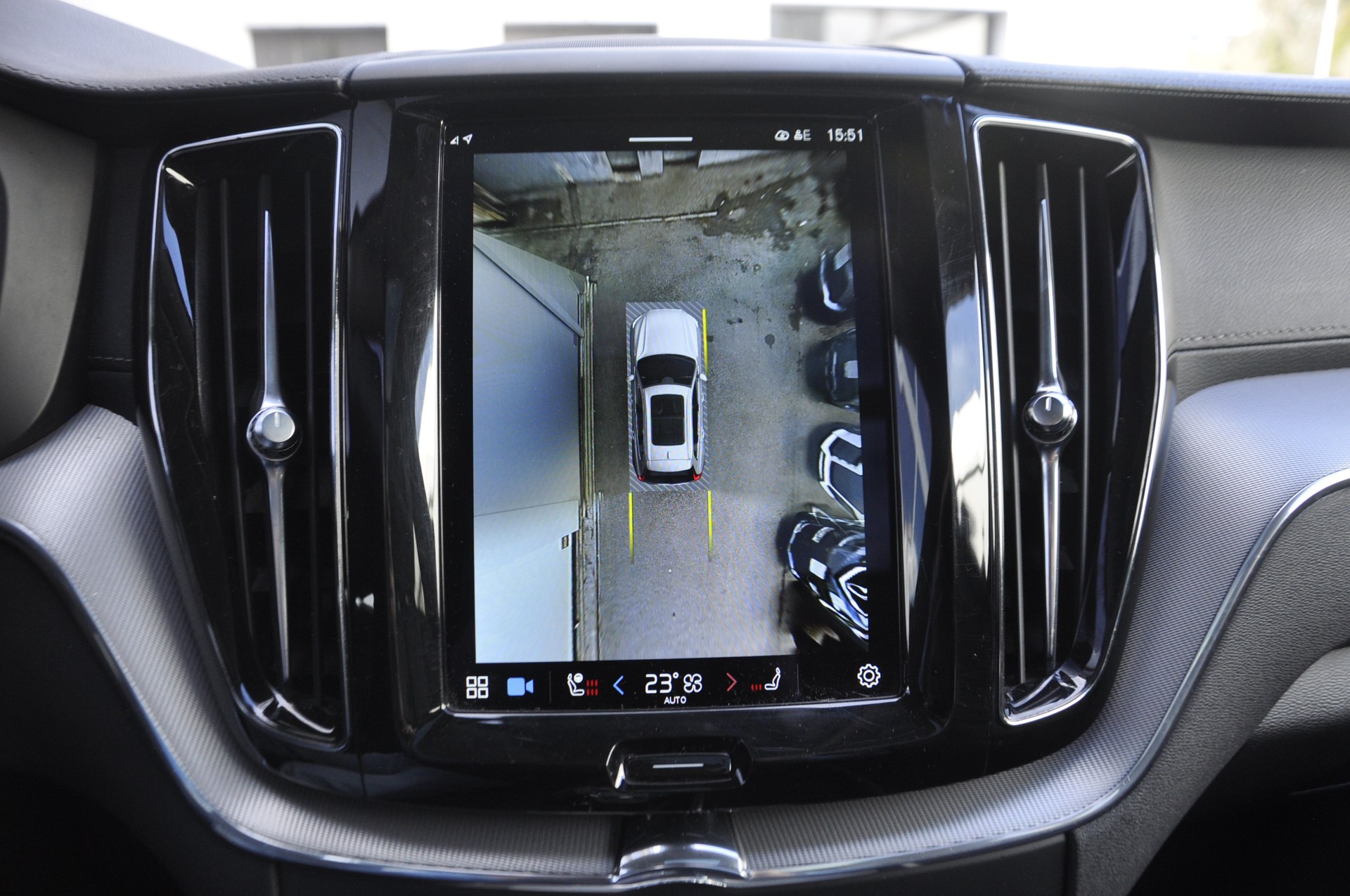 VOLVO XC60 T6 eAWD Inscription Geartronic-image-10