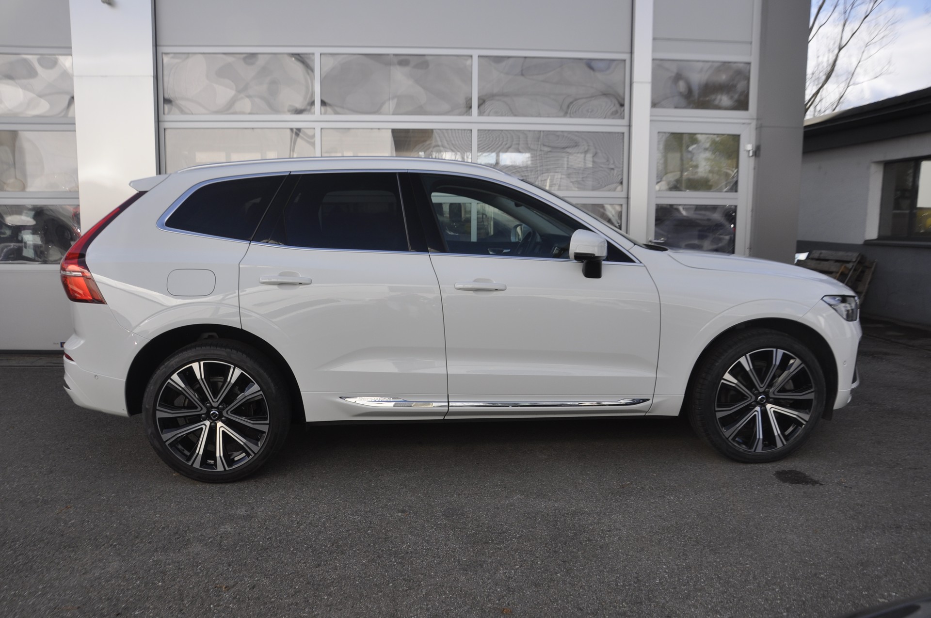 VOLVO XC60 T6 eAWD Inscription Geartronic-image-1
