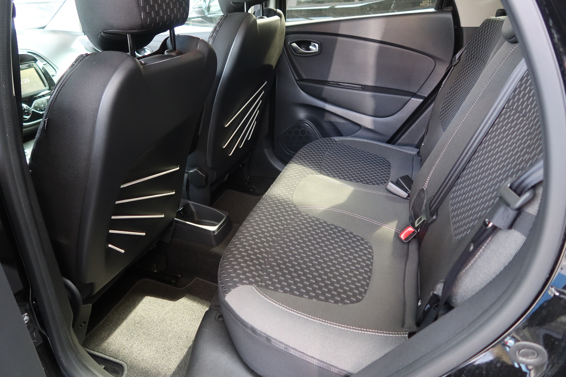 RENAULT Captur 0.9 Intens-image-8