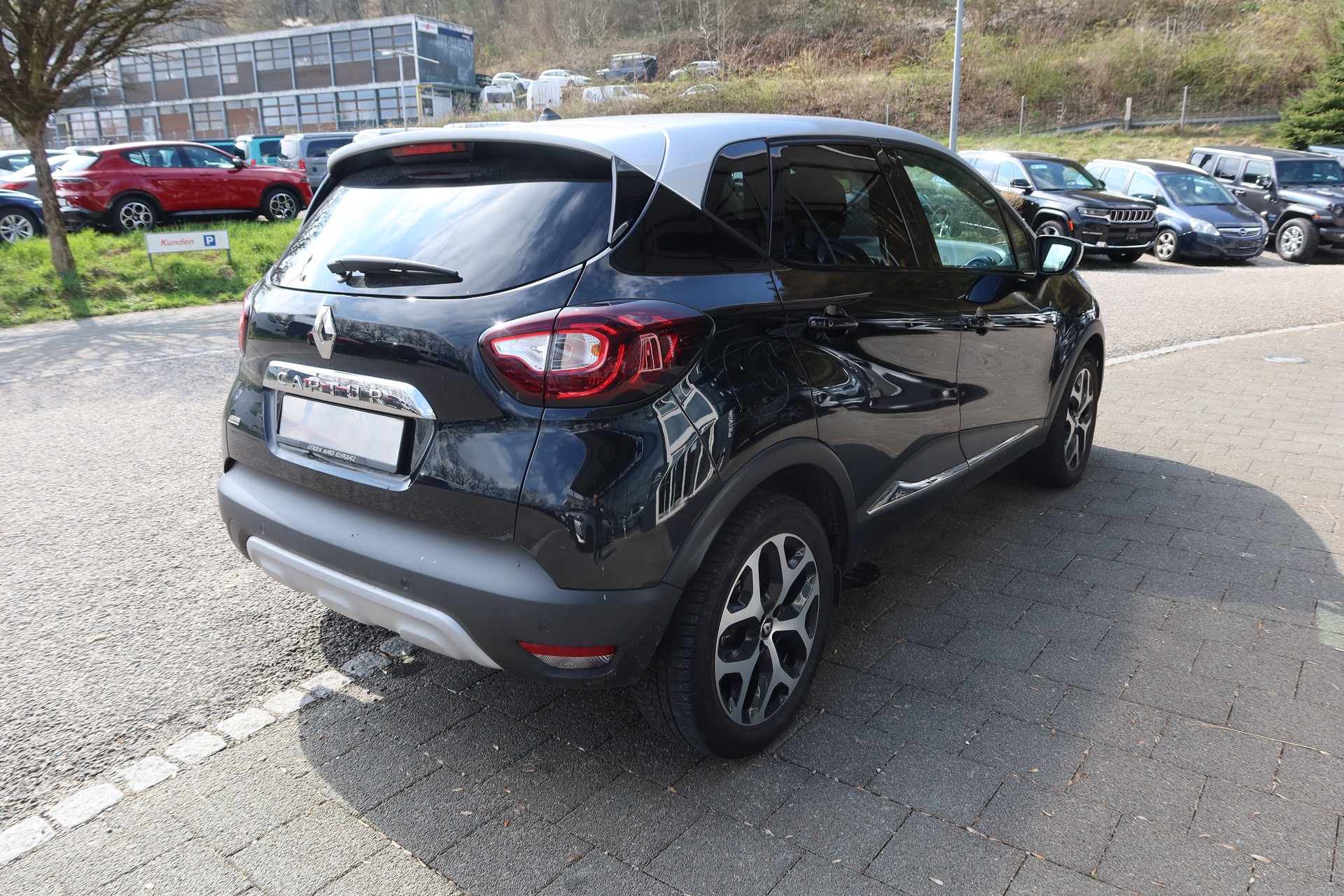 RENAULT Captur 0.9 Intens-image-5