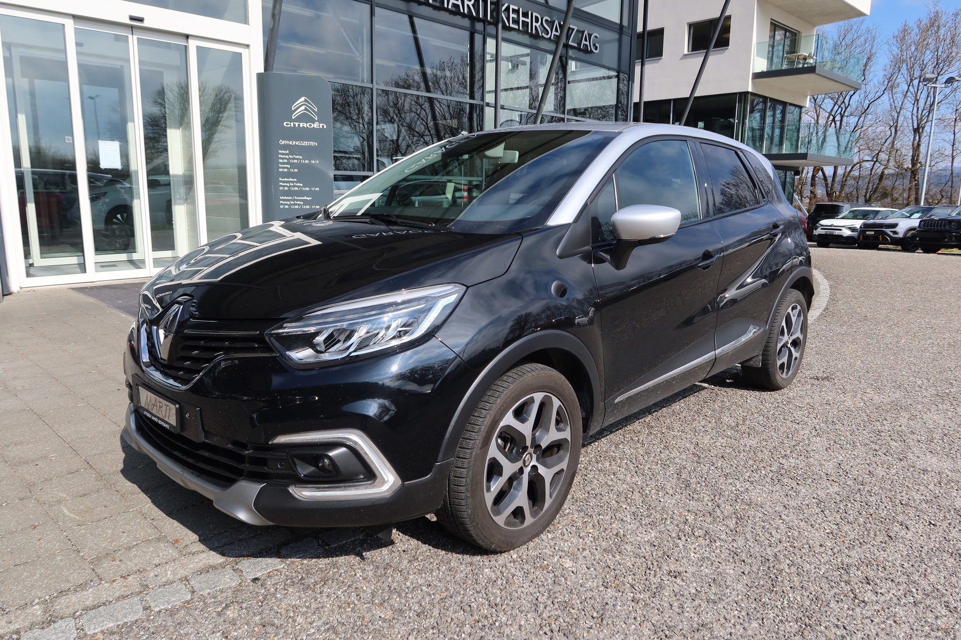 RENAULT Captur 0.9 Intens-image-1