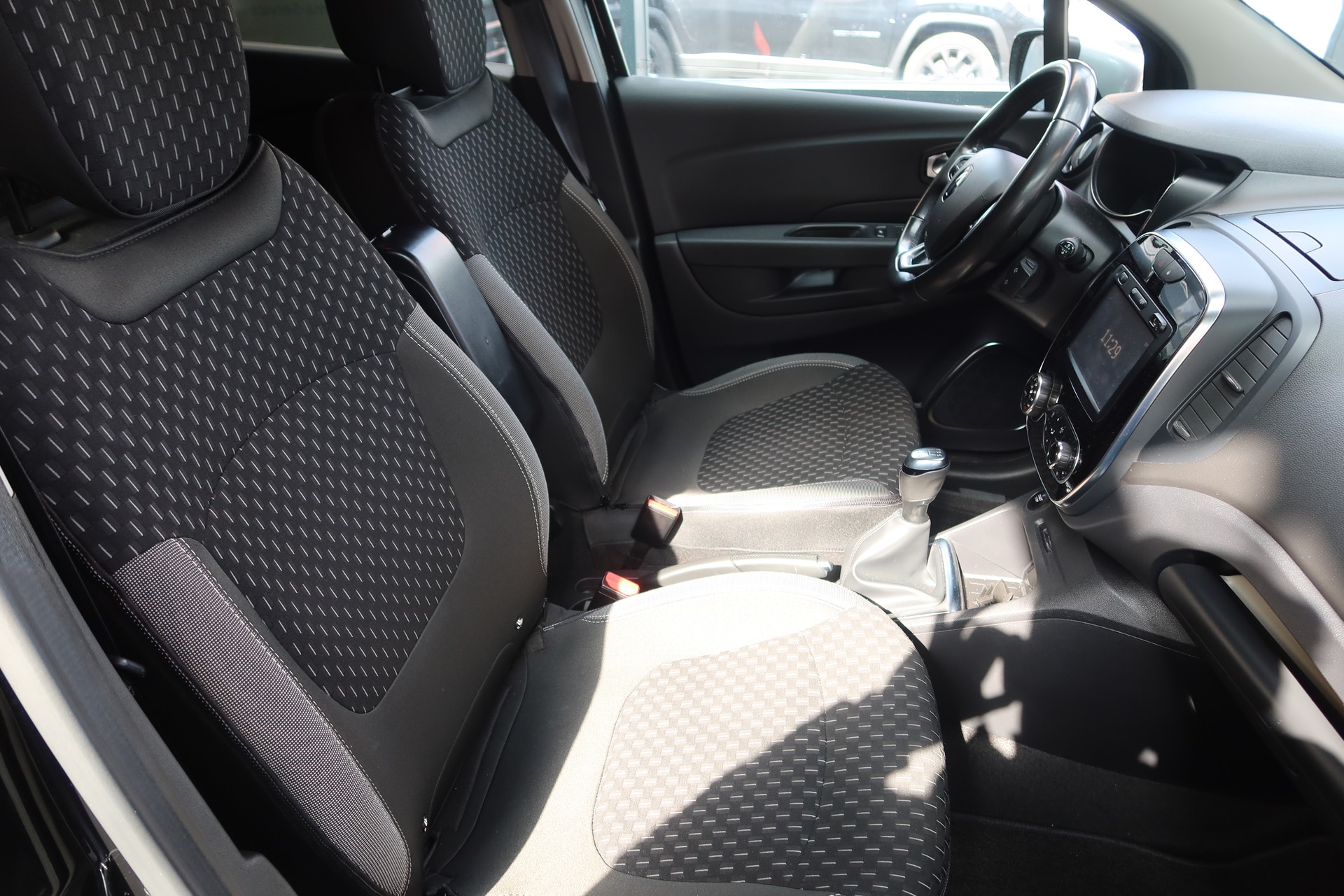RENAULT Captur 0.9 Intens-image-6