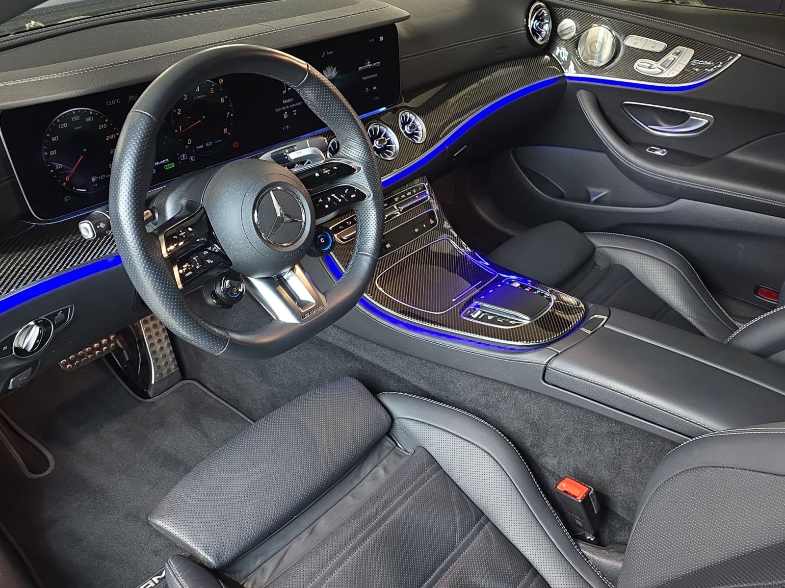 MERCEDES-BENZ E 53 AMG E 53 Coupé AMG 4Matic+ 9G-Speedshift TCT CH Fahrzeug-image-9