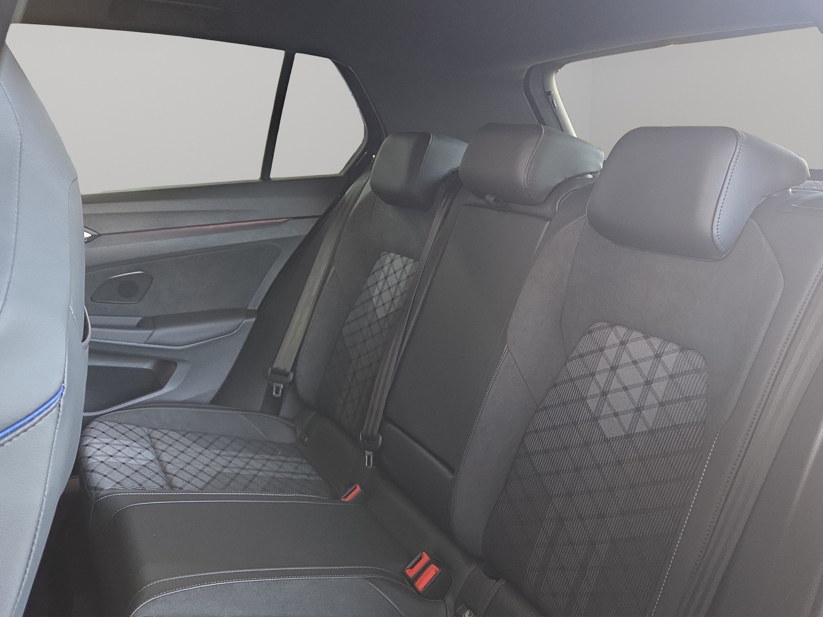 VW Golf 2.0 TSI R-Line DSG 4 Motion-image-8