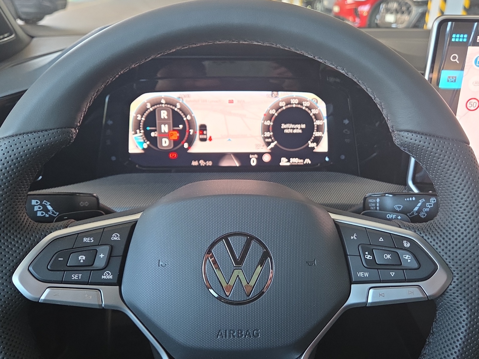 VW Golf 2.0 TSI R-Line DSG 4 Motion-image-9