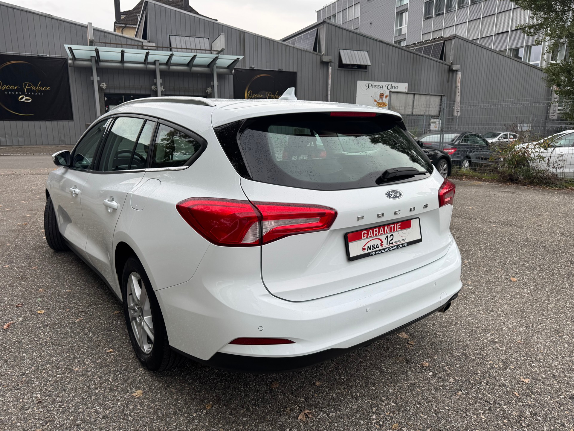 FORD Focus 1.5 TDCi Trend Automatic ** Gr. Navi * Klima * PDC V&H * Tempomat * Frisch Ab MFK-image-10