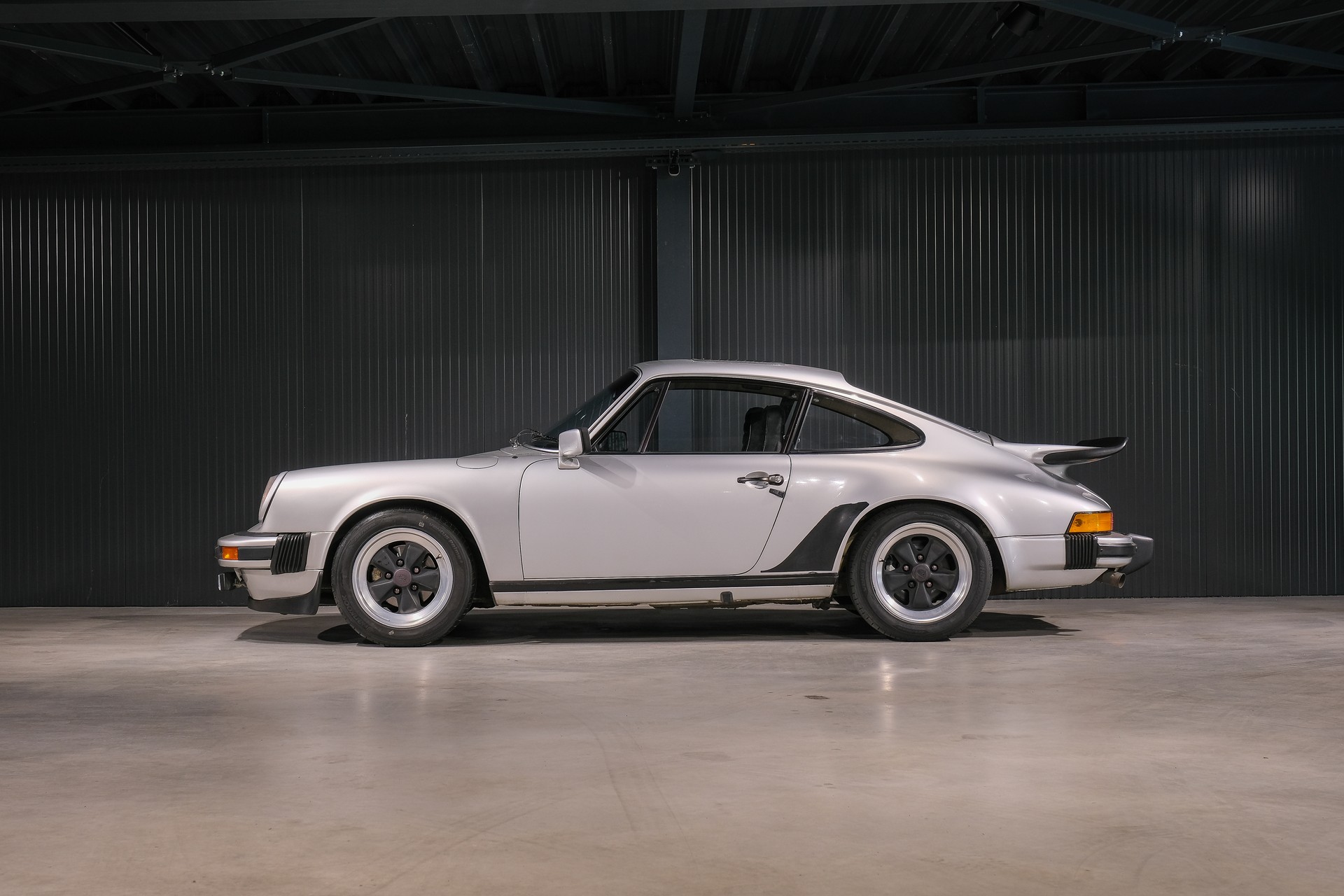 PORSCHE 911 SC-image-8