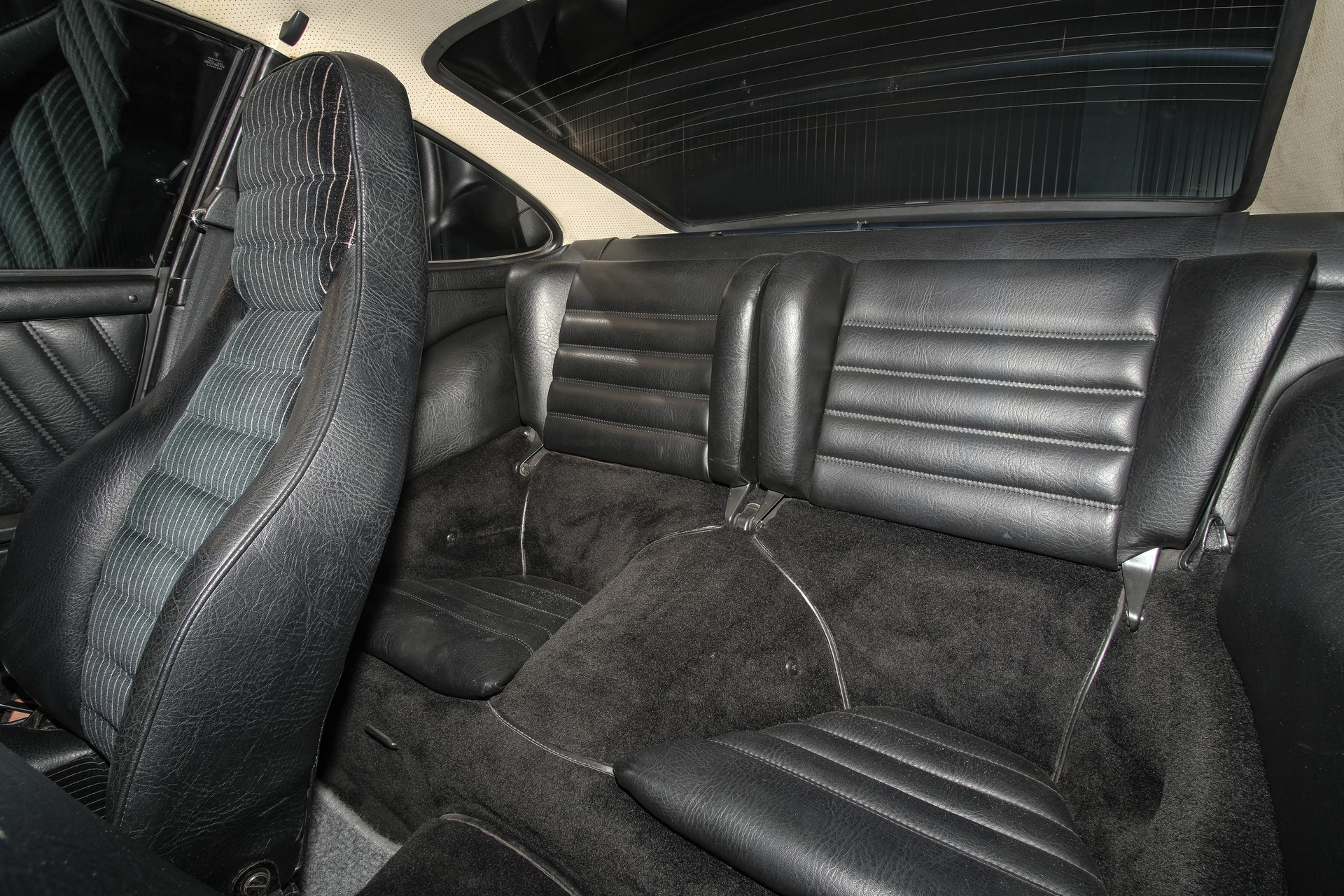 PORSCHE 911 SC-image-11